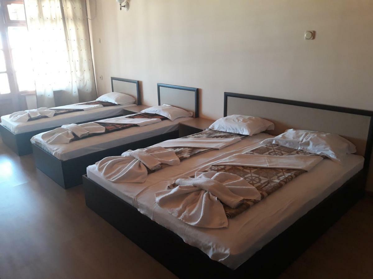 Guest House Lazur Obzor Bagian luar foto